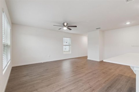 Touwnhouse à vendre à Osteen, Floride: 3 chambres, 163.32 m2 № 2306362 - photo 17