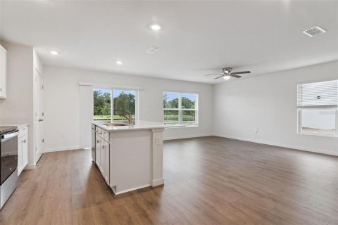 Touwnhouse à vendre à Osteen, Floride: 3 chambres, 163.32 m2 № 2306362 - photo 14