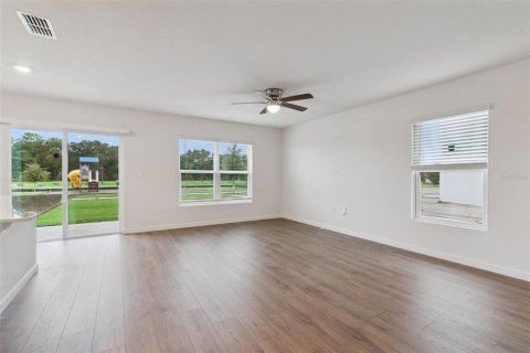 Touwnhouse à vendre à Osteen, Floride: 3 chambres, 163.32 m2 № 2306362 - photo 4