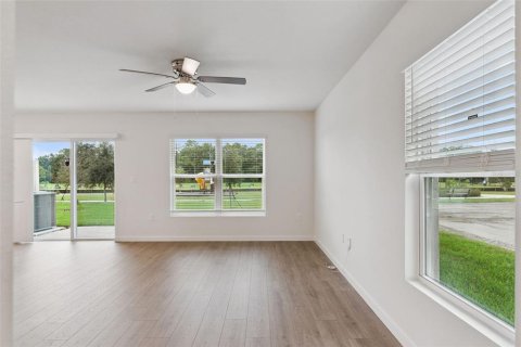 Touwnhouse à vendre à Osteen, Floride: 3 chambres, 163.32 m2 № 2306362 - photo 3