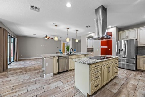 Casa en venta en Kissimmee, Florida, 6 dormitorios, 490.52 m2 № 1858122 - foto 25
