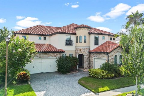 Casa en venta en Kissimmee, Florida, 6 dormitorios, 490.52 m2 № 1858122 - foto 7