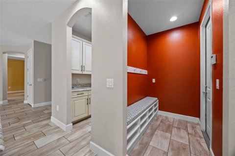 Casa en venta en Kissimmee, Florida, 6 dormitorios, 490.52 m2 № 1858122 - foto 28