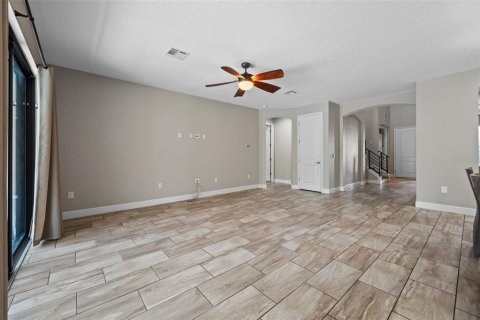 Casa en venta en Kissimmee, Florida, 6 dormitorios, 490.52 m2 № 1858122 - foto 22