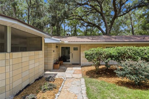 House in Gainesville, Florida 3 bedrooms, 185.9 sq.m. № 2267545 - photo 6