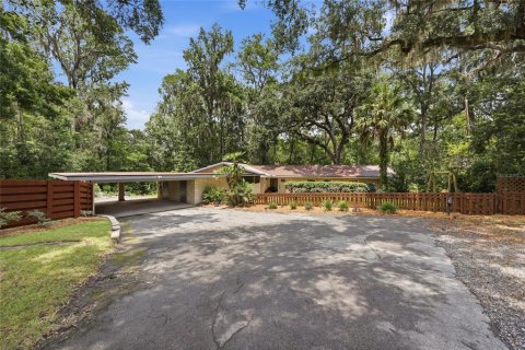 House in Gainesville, Florida 3 bedrooms, 185.9 sq.m. № 2267545 - photo 4
