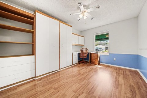 House in The Villages, Florida 2 bedrooms, 112.97 sq.m. № 2217578 - photo 12