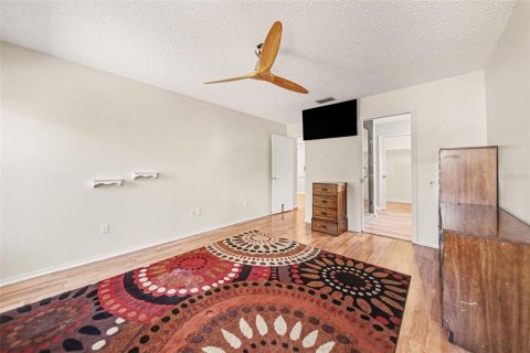 House in The Villages, Florida 2 bedrooms, 112.97 sq.m. № 2217578 - photo 9
