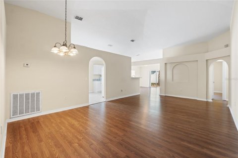 Casa en venta en Tavares, Florida, 4 dormitorios, 173.54 m2 № 1903033 - foto 6