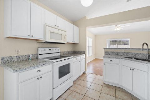 Casa en venta en Tavares, Florida, 4 dormitorios, 173.54 m2 № 1903033 - foto 8