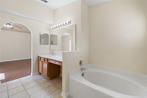 Casa en venta en Tavares, Florida, 4 dormitorios, 173.54 m2 № 1903033 - foto 17