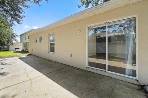 Casa en venta en Tavares, Florida, 4 dormitorios, 173.54 m2 № 1903033 - foto 4