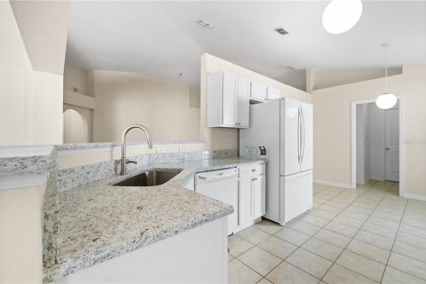 Casa en venta en Tavares, Florida, 4 dormitorios, 173.54 m2 № 1903033 - foto 9