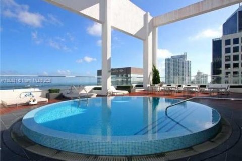 Снять в аренду кондоминиум в Майами, Флорида 1 спальня, 68.56м2, № 1890914 - фото 18