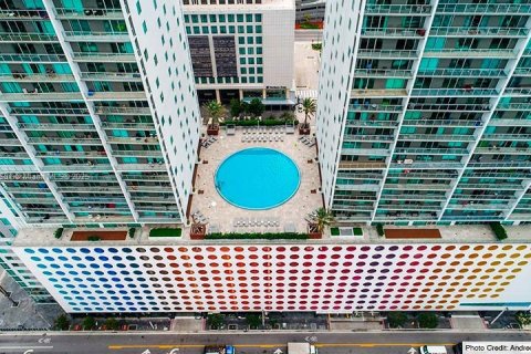 Снять в аренду кондоминиум в Майами, Флорида 1 спальня, 68.56м2, № 1890914 - фото 1