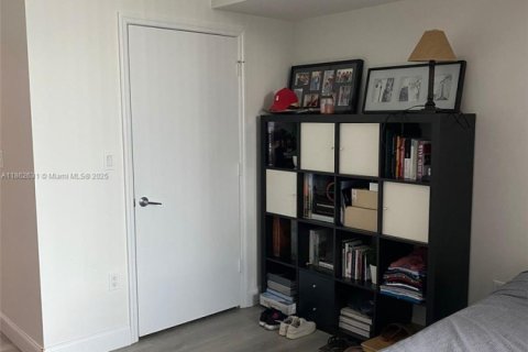 Снять в аренду кондоминиум в Майами, Флорида 1 спальня, 68.56м2, № 1890914 - фото 15