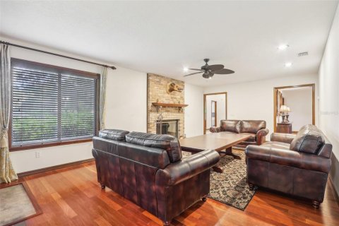 Casa en venta en DeLand, Florida, 5 dormitorios, 375.51 m2 № 1342577 - foto 12