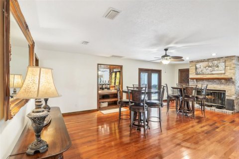 Casa en venta en DeLand, Florida, 5 dormitorios, 375.51 m2 № 1342577 - foto 19