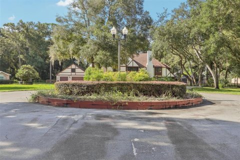 Casa en venta en DeLand, Florida, 5 dormitorios, 375.51 m2 № 1342577 - foto 6
