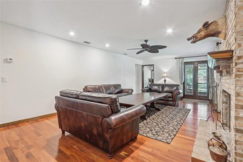 Casa en venta en DeLand, Florida, 5 dormitorios, 375.51 m2 № 1342577 - foto 10
