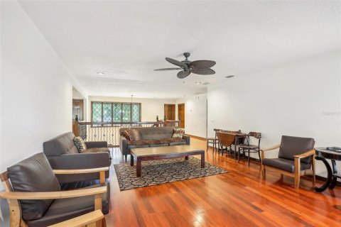 Casa en venta en DeLand, Florida, 5 dormitorios, 375.51 m2 № 1342577 - foto 13
