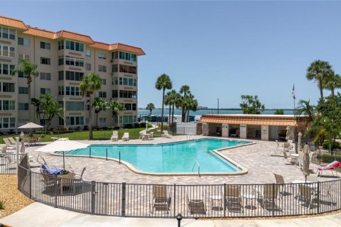 Condo in Dunedin, Florida, 2 bedrooms  № 1852752 - photo 20