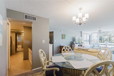 Condominio en alquiler en Dunedin, Florida, 2 dormitorios, 113.34 m2 № 1852752 - foto 7