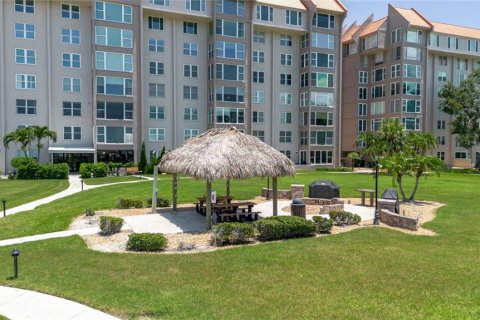 Condo in Dunedin, Florida, 2 bedrooms  № 1852752 - photo 22