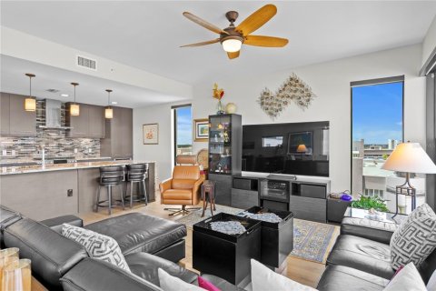 Condo in Saint Petersburg, Florida, 2 bedrooms  № 1841818 - photo 25