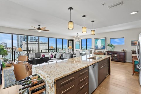 Condo in Saint Petersburg, Florida, 2 bedrooms  № 1841818 - photo 27
