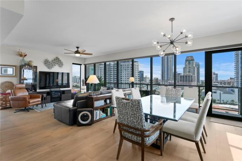 Condo in Saint Petersburg, Florida, 2 bedrooms  № 1841818 - photo 5