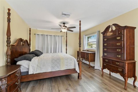 Villa ou maison à vendre à Land O' Lakes, Floride: 3 chambres, 166.85 m2 № 1734250 - photo 25