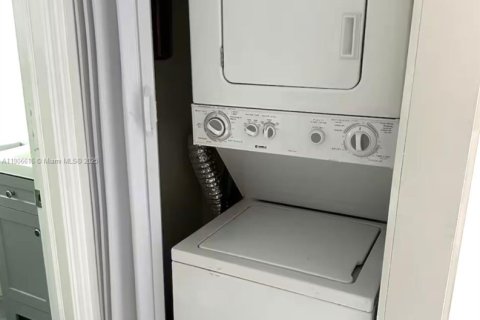 Купить виллу или дом в Дания-Бич, Флорида 4 спальни, 166.76м2, № 1957210 - фото 30