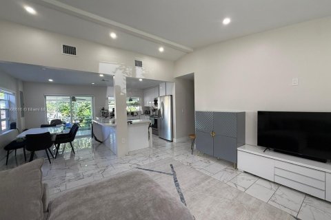 Купить виллу или дом в Дания-Бич, Флорида 4 спальни, 166.76м2, № 1957210 - фото 11