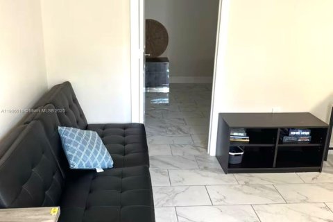 Купить виллу или дом в Дания-Бич, Флорида 4 спальни, 166.76м2, № 1957210 - фото 29