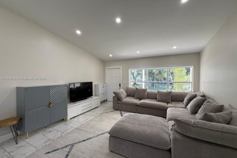 Купить виллу или дом в Дания-Бич, Флорида 4 спальни, 166.76м2, № 1957210 - фото 10