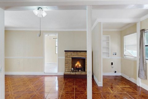 Villa ou maison à vendre à Fruitland Park, Floride: 3 chambres, 134.52 m2 № 2123572 - photo 16