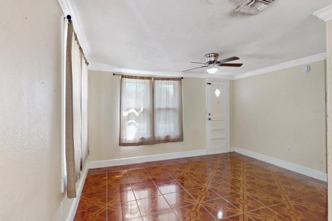 Villa ou maison à vendre à Fruitland Park, Floride: 3 chambres, 134.52 m2 № 2123572 - photo 6