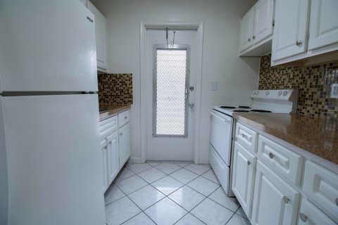 Appartement à louer à Hollywood, Floride: 1 chambre № 2154540 - photo 5