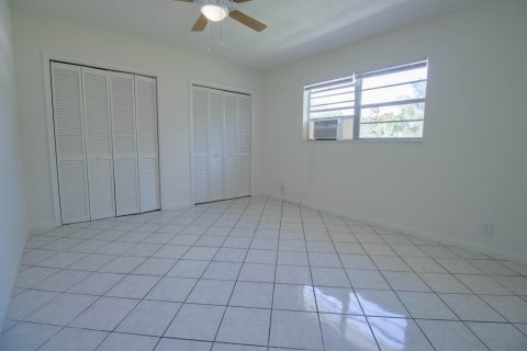 Appartement à louer à Hollywood, Floride: 1 chambre № 2154540 - photo 10