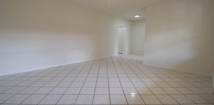 Appartement à Hollywood, Floride 1 chambre № 2154540
