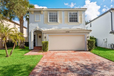 House in Port St. Lucie, Florida 4 bedrooms, 257.53 sq.m. № 2187059