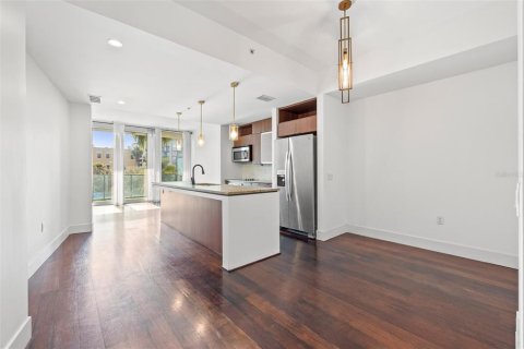 Condo in Tampa, Florida, 1 bedroom  № 1680392 - photo 23