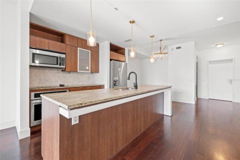 Condo in Tampa, Florida, 1 bedroom  № 1680392 - photo 4