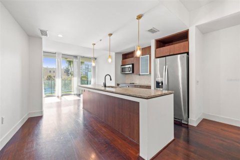 Condo in Tampa, Florida, 1 bedroom  № 1680392 - photo 21