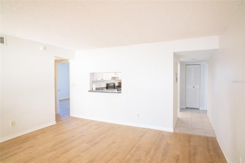 Купить кондоминиум в Сент-Пит-Бич, Флорида 4 комнаты, 104.05м2, № 2105048 - фото 10