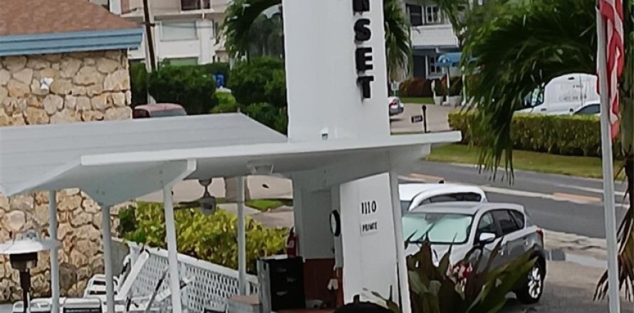 Condo in Pompano Beach, Florida, 1 bedroom  № 2086337