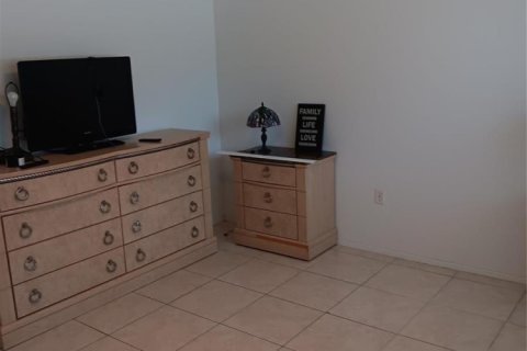 Condo in Pompano Beach, Florida, 1 bedroom  № 2086337 - photo 8