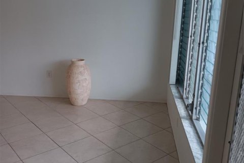 Condo in Pompano Beach, Florida, 1 bedroom  № 2086337 - photo 4
