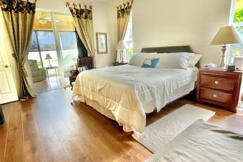 House in Palmetto, Florida 4 bedrooms, 230.77 sq.m. № 1898798 - photo 18